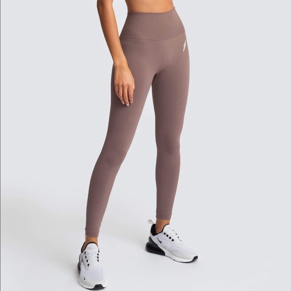 DOYOUEVEN | Pants u0026 Jumpsuits | Doyoueven Hyperflex Seamless Fawn Brown |  Poshmark